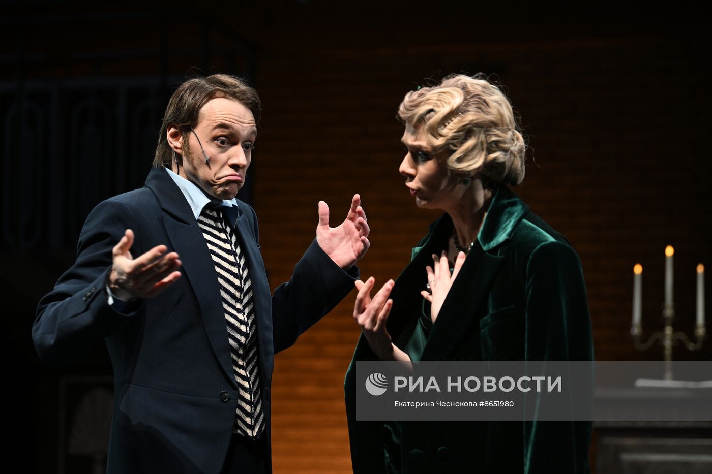 Спектакль "Идеальный муж" в театре "Школа драматического искусства"