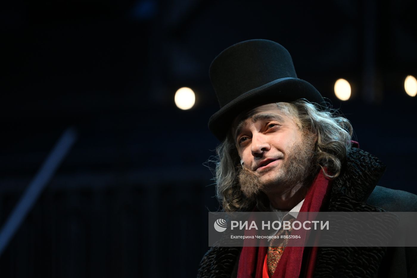 Спектакль "Идеальный муж" в театре "Школа драматического искусства"