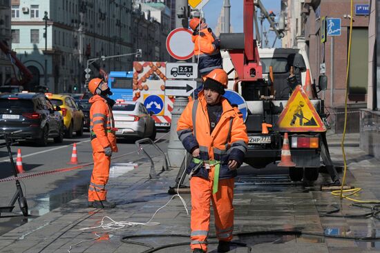Промывка фасадов жилых домов после зимы 