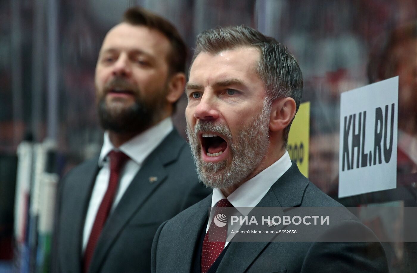 Хоккей. КХЛ. Матч "Авангард" - "Локомотив"