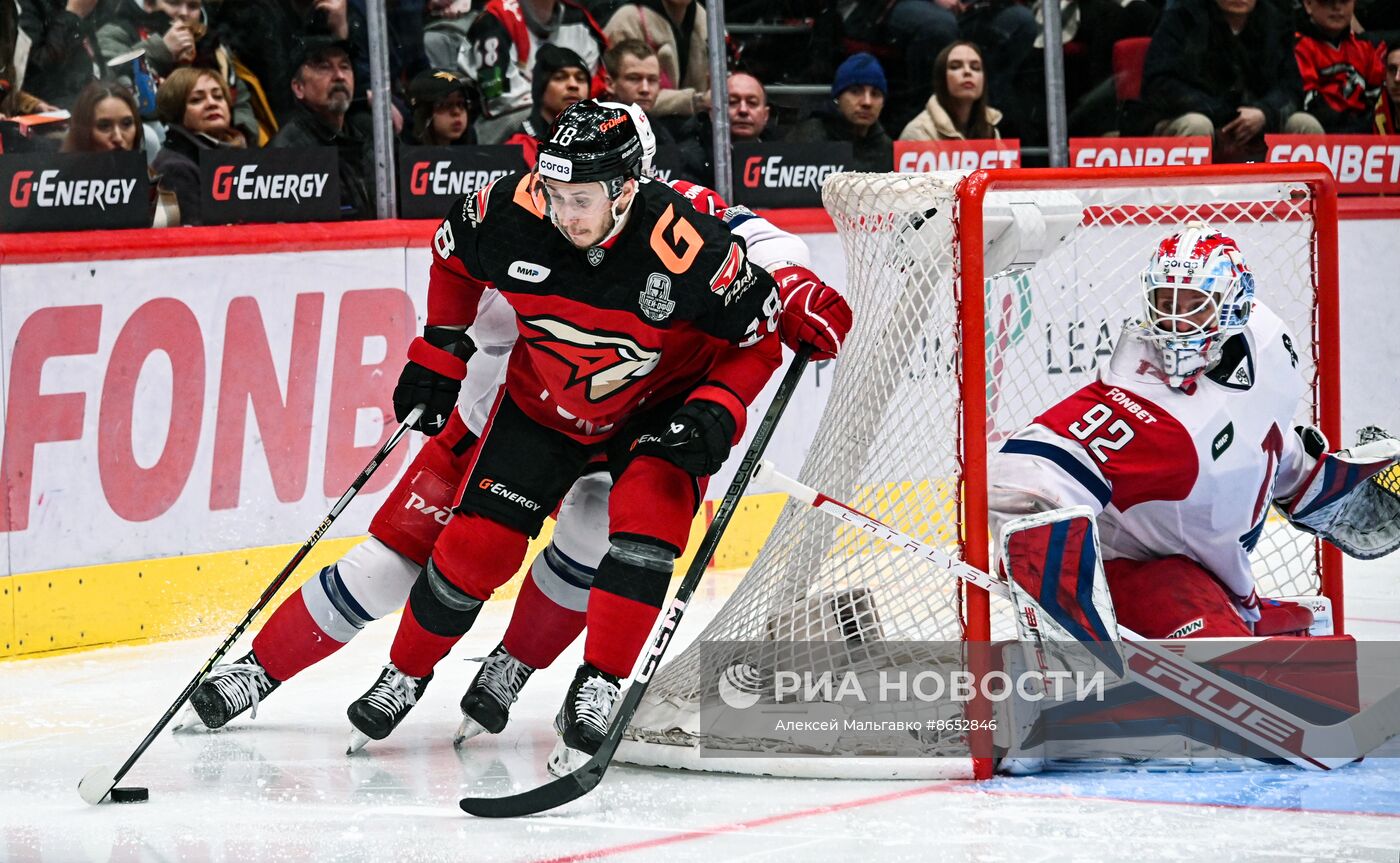 Хоккей. КХЛ. Матч "Авангард" - "Локомотив"