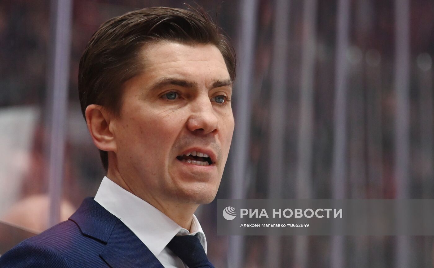 Хоккей. КХЛ. Матч "Авангард" - "Локомотив"