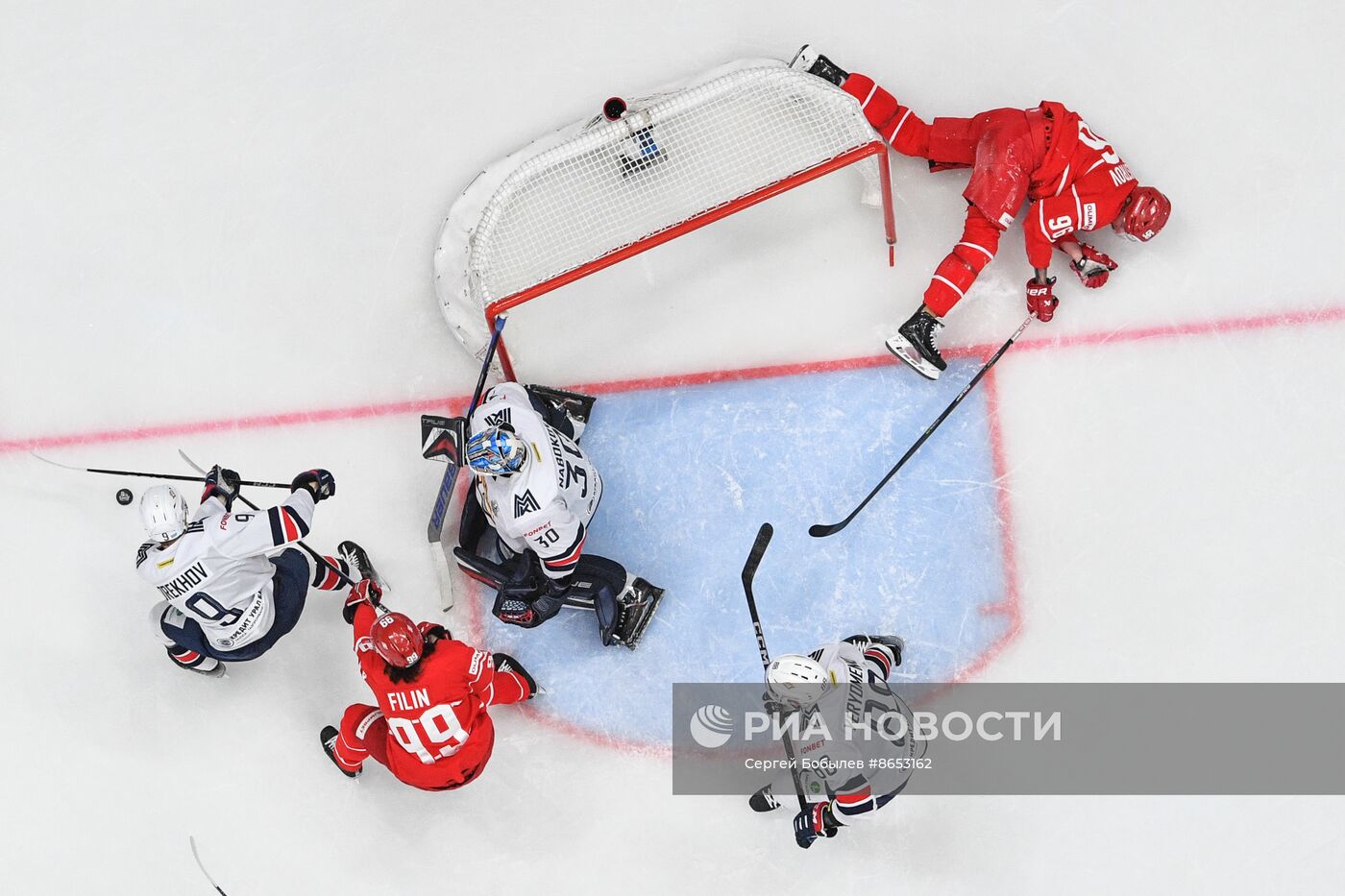 Хоккей. КХЛ. Матч "Спартак" - "Металлург Мг"