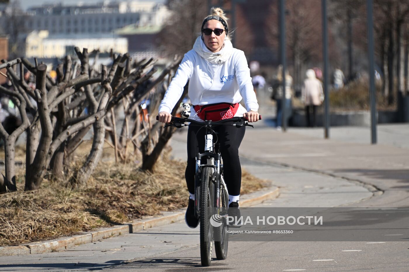 Теплая погода в Москве