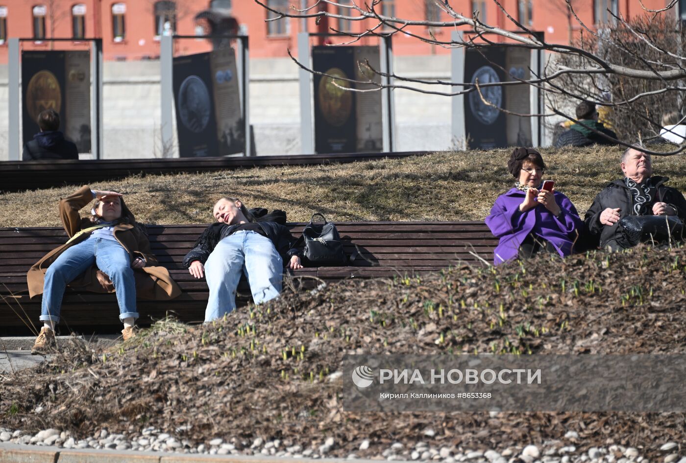 Теплая погода в Москве