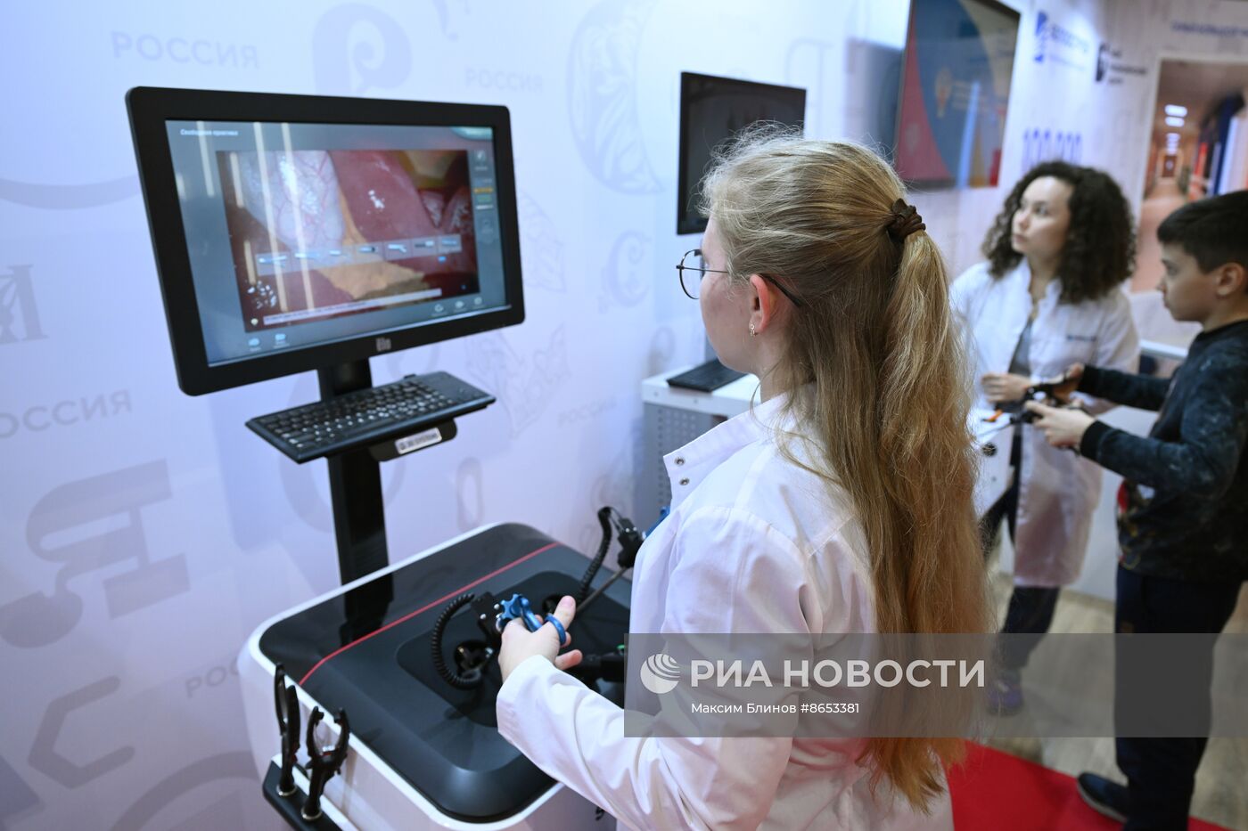 Выставка "Россия". Презентация VR-тренажера для будущих хирургов