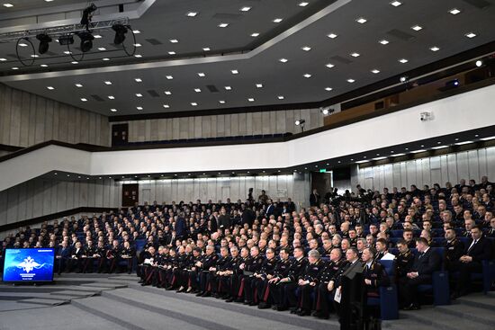 Президент Владимир Путин принял участие в ежегодном расширенном заседании коллегии МВД