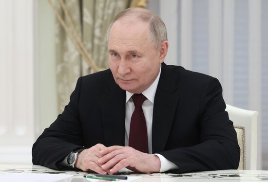 Президент Владимир Путин встретился с сербским режиссером Эмиром Кустурицей