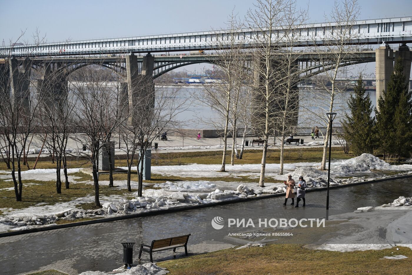 Теплая весенняя погода в Новосибирске