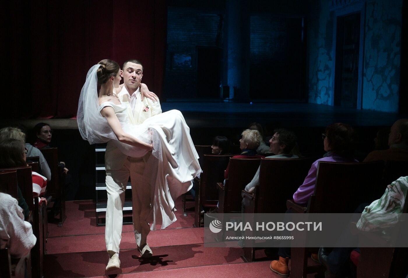 Спектакль "Свадьба" в Театре на Таганке 