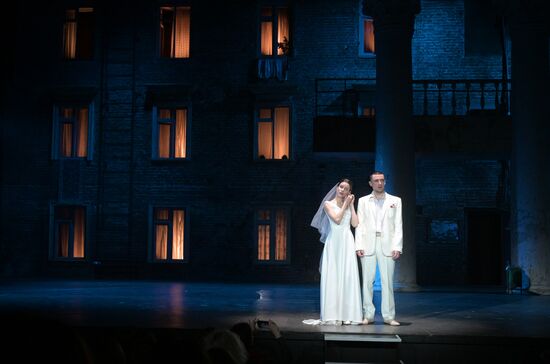 Спектакль "Свадьба" в Театре на Таганке