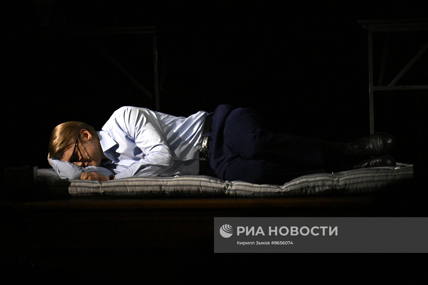 Выставка "Россия". Показ спектакля "У паровоза есть душа" в рамках проекта "Голоса страны"