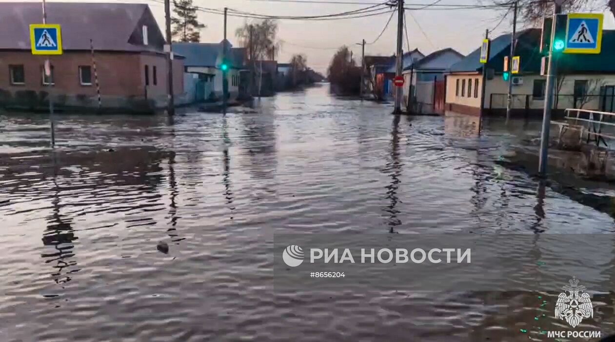 Прорыв дамбы в Орске