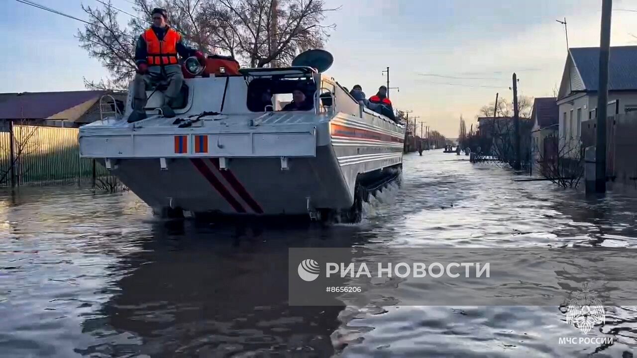 Прорыв дамбы в Орске