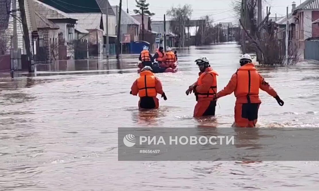 Прорыв дамбы в Орске