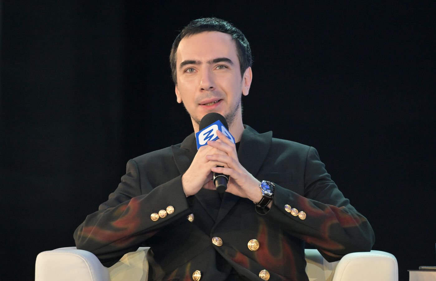 Выставка "Россия". Лекция от пранкеров Вована и Лексуса "Пранк-журналистика: когда шутка становится инструментом правды"