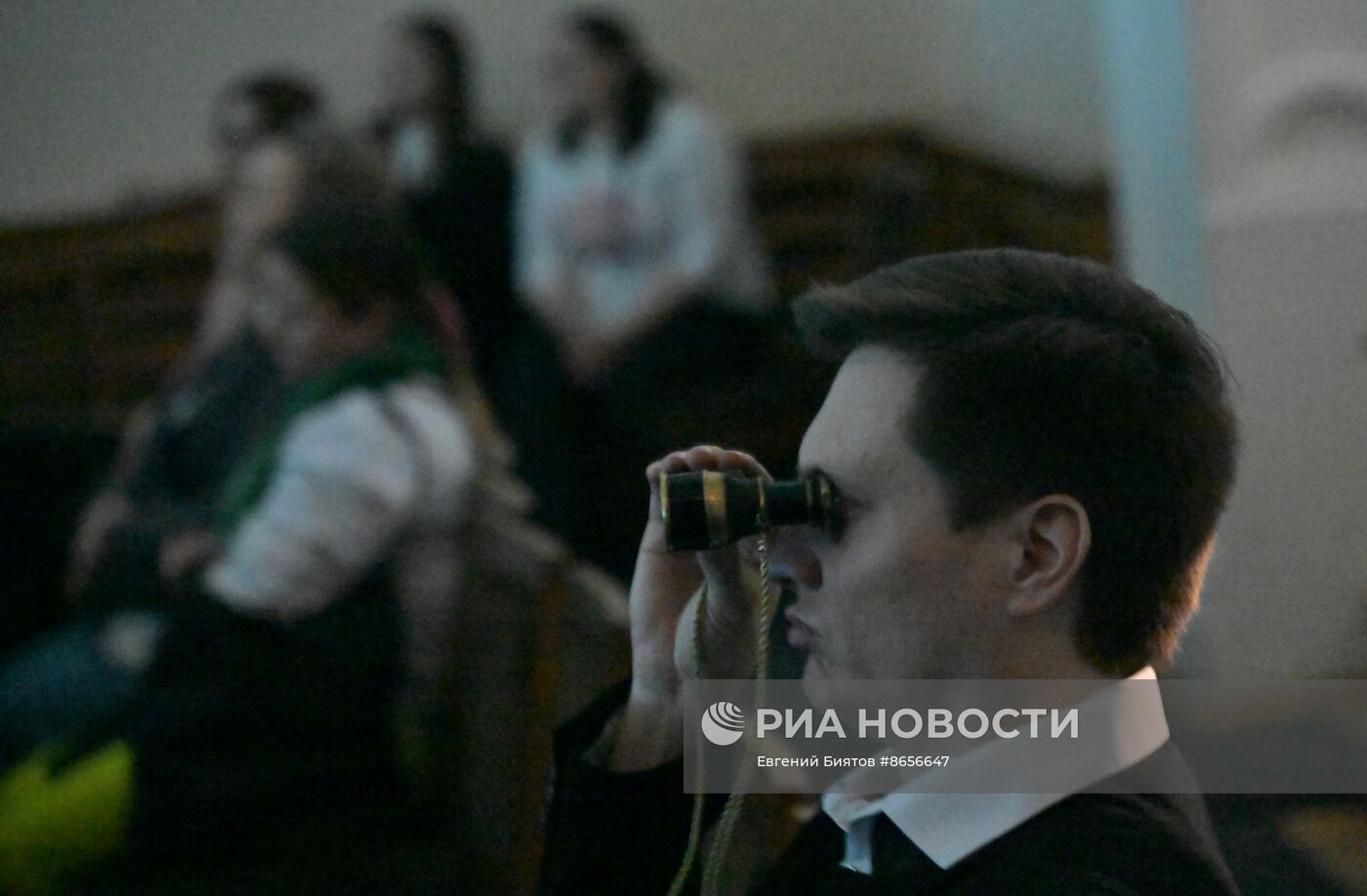 Выставка "Россия". Показ спектакля "Медитативный ёж" в рамках проекта "Голоса страны"