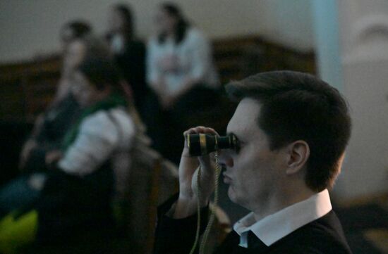 Выставка "Россия". Показ спектакля "Медитативный ёж" в рамках проекта "Голоса страны"