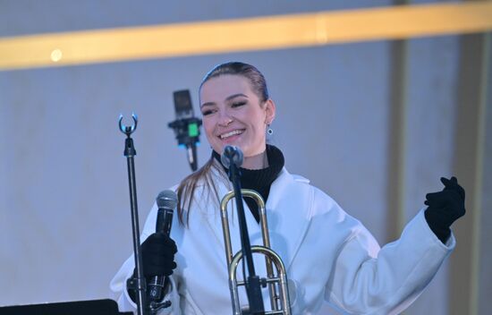 Выставка "Россия". Концерт солистов проекта #МУЗЫКАВМЕСТЕ "Песни великой страны"