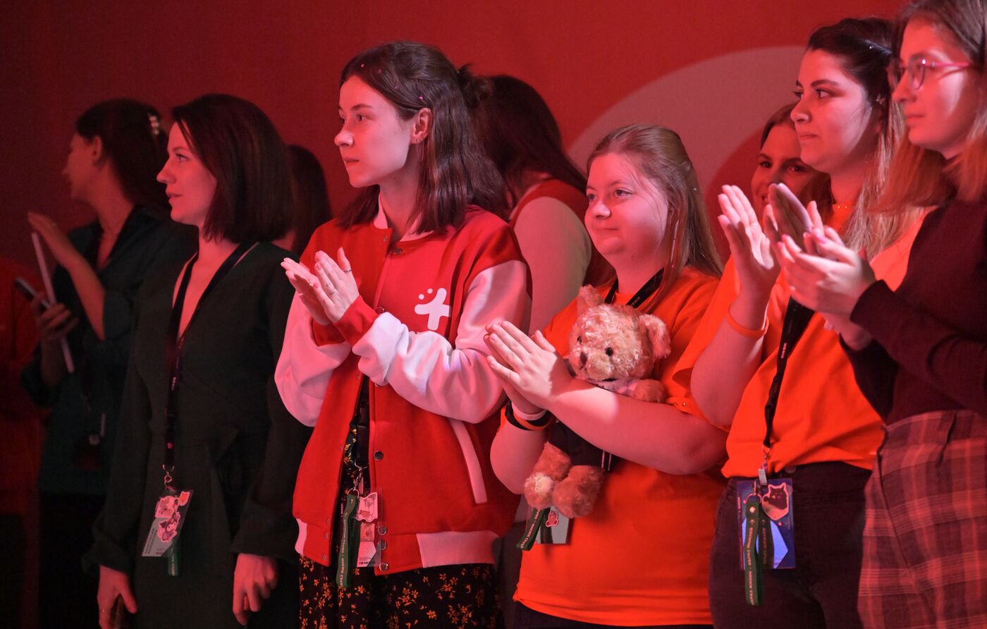 Выставка "Россия". Торжественное закрытие Всероссийского форума волонтеров-медиков