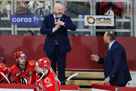 Хоккей. КХЛ. Матч "Автомобилист" - "Металлург Мг"