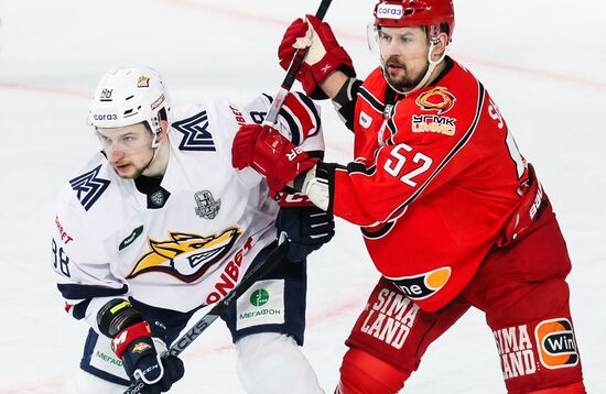 Хоккей. КХЛ. Матч "Автомобилист" - "Металлург Мг"