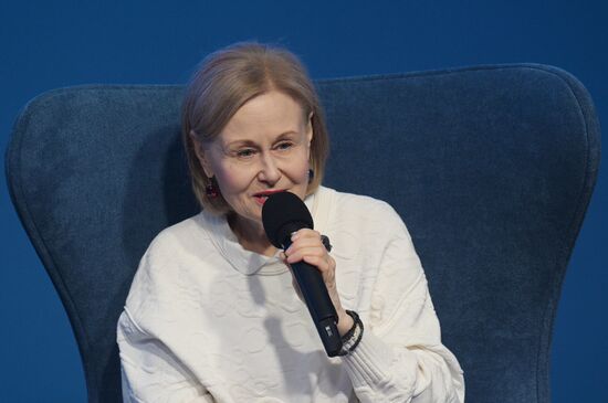 Выставка "Россия". Творческий вечер Дарьи Донцовой: 25 лет в профессии