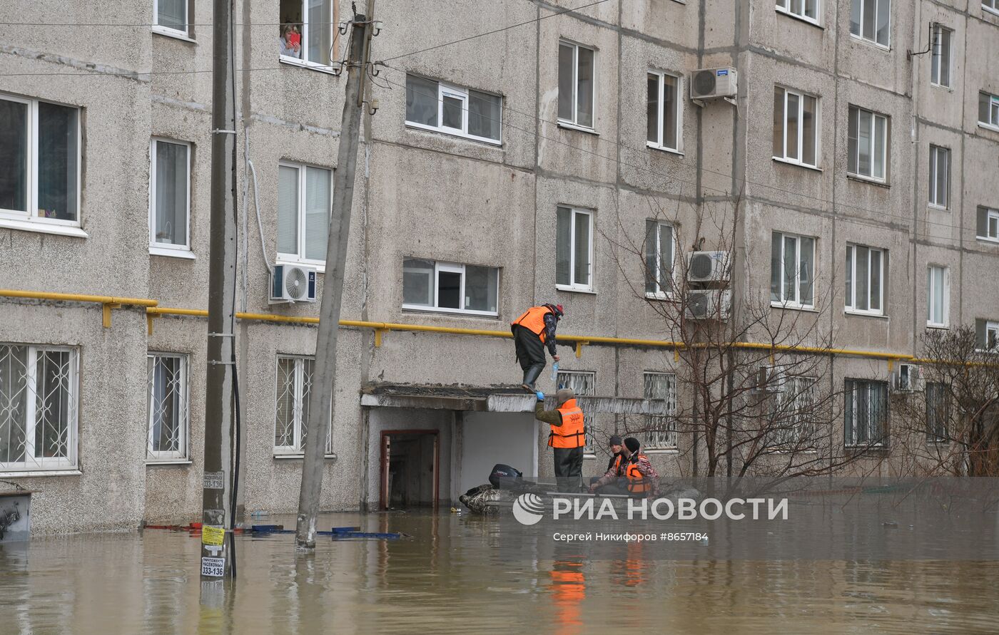 Обстановка в Орске после прорыва дамбы