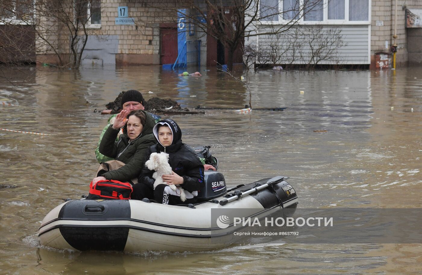 Обстановка в Орске после прорыва дамбы