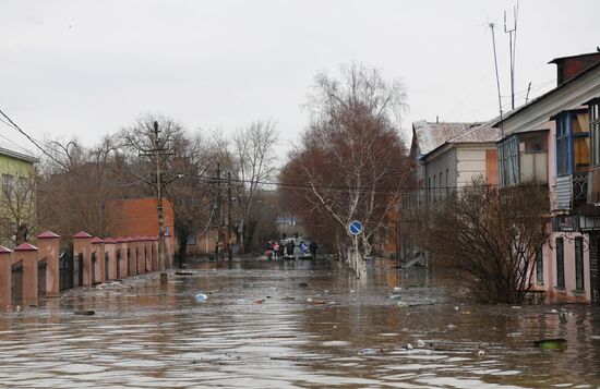 Обстановка в Орске после прорыва дамбы