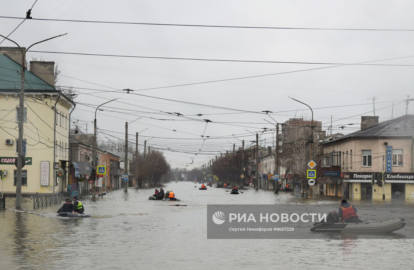 Обстановка в Орске после прорыва дамбы