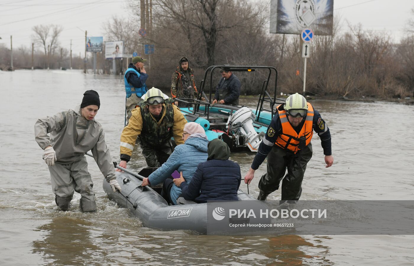 Обстановка в Орске после прорыва дамбы