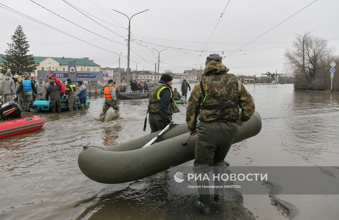 Обстановка в Орске после прорыва дамбы