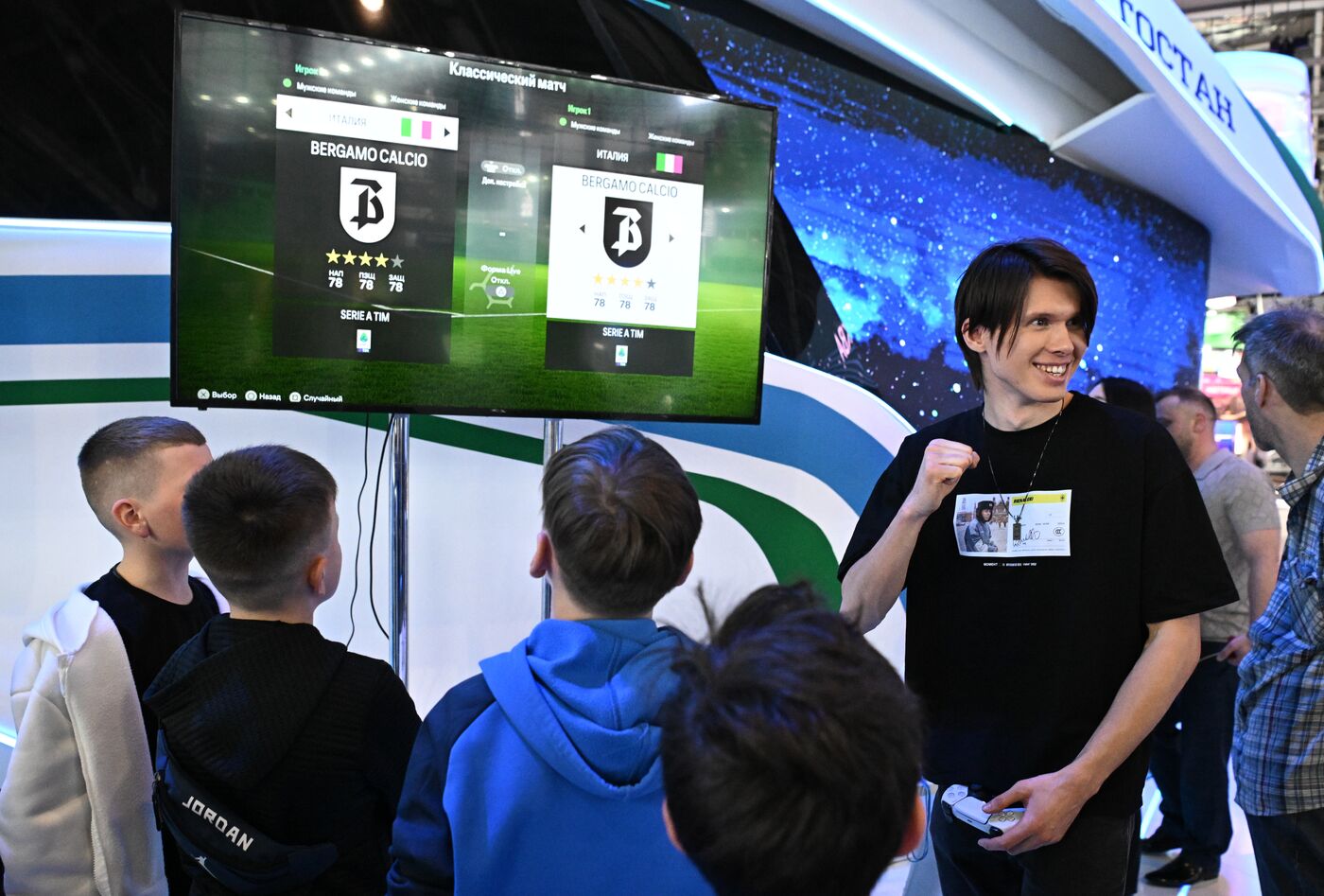 Выставка "Россия". Творческая встреча с чемпионом мира по киберспорту Робертом Фахретдиновым