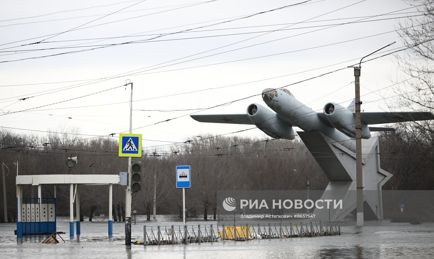 Последствия прорыва дамбы в Орске