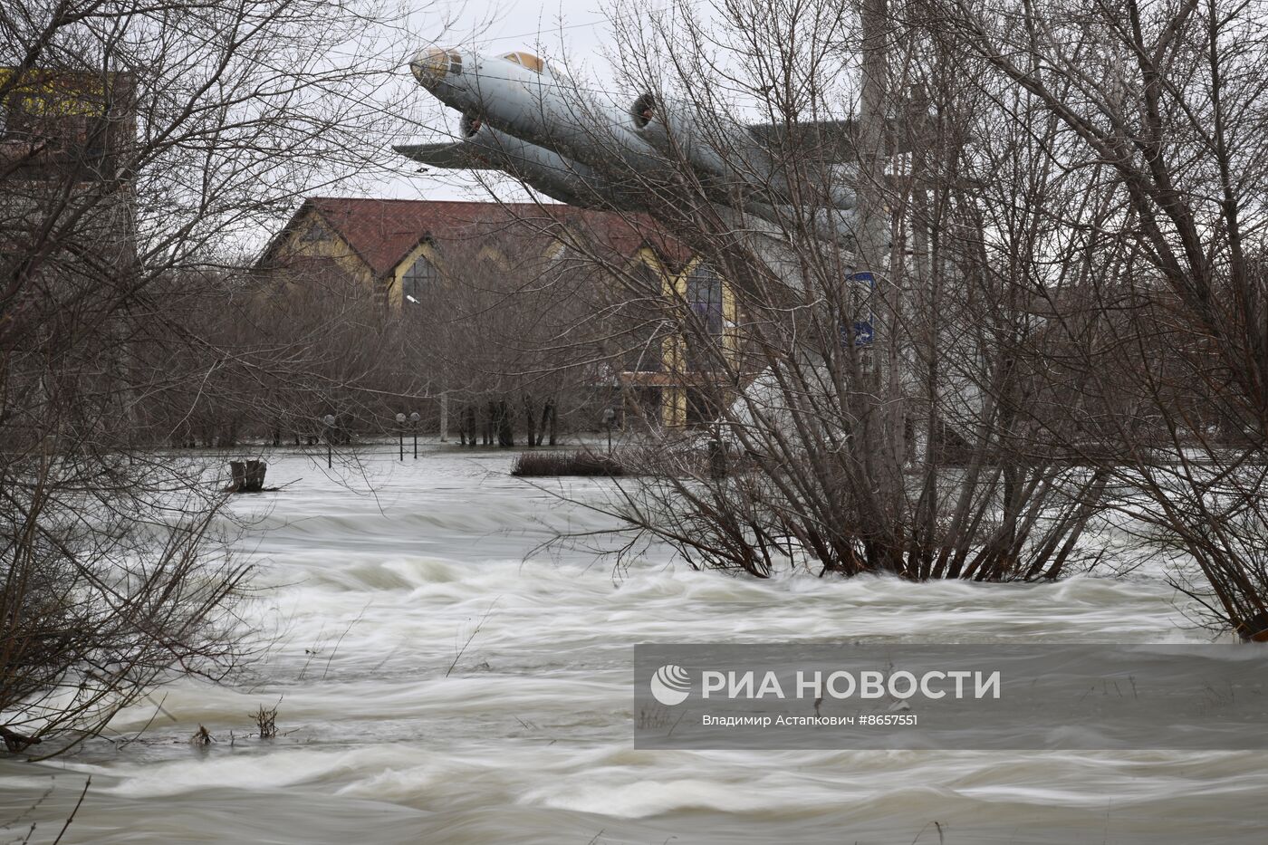 Последствия прорыва дамбы в Орске