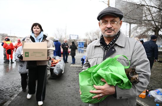 Последствия прорыва дамбы в Орске