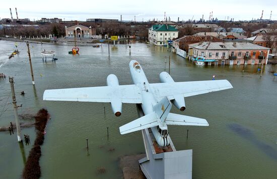 Последствия прорыва дамбы в Орске