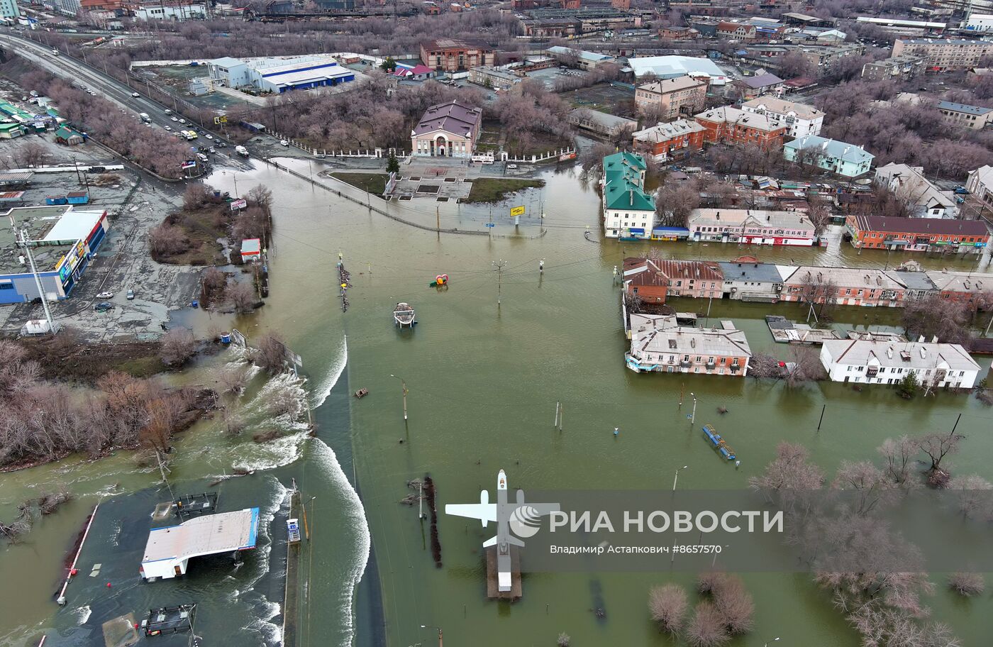 Последствия прорыва дамбы в Орске