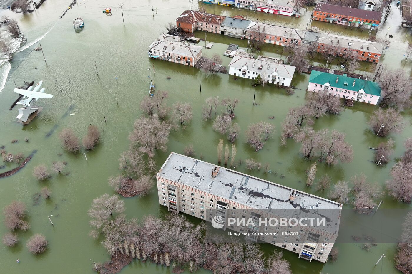 Последствия прорыва дамбы в Орске