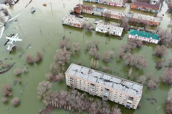 Последствия прорыва дамбы в Орске