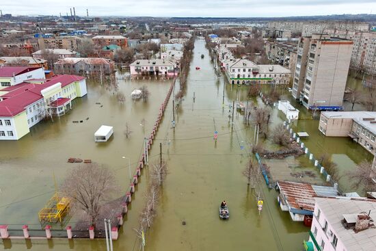 Последствия прорыва дамбы в Орске