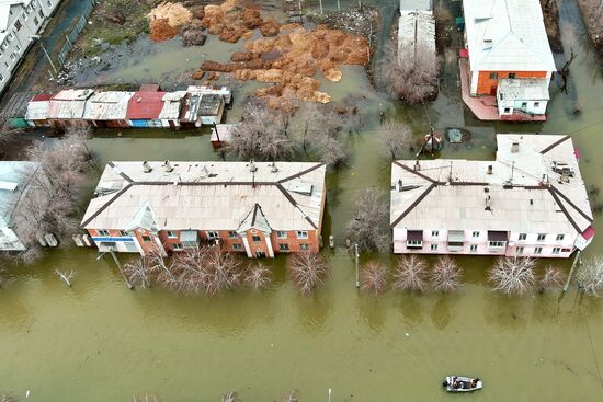 Последствия прорыва дамбы в Орске