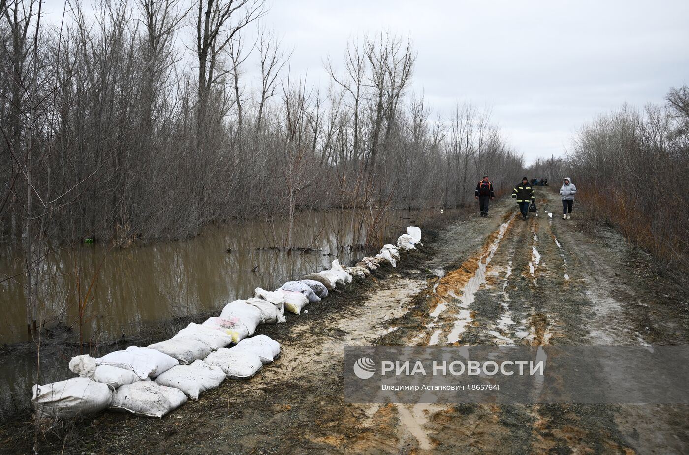 Последствия прорыва дамбы в Орске