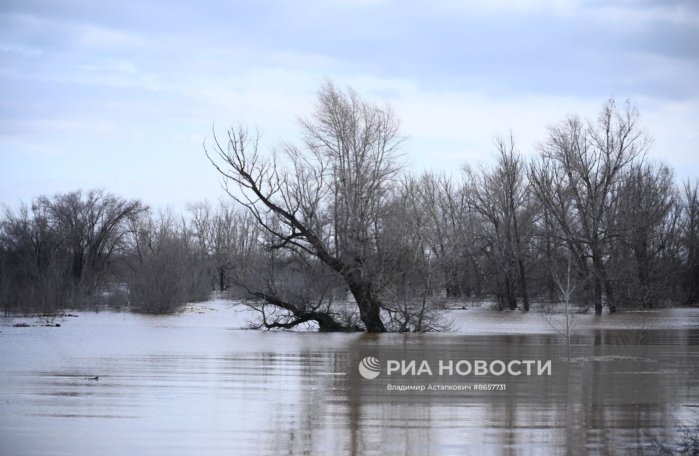 Последствия прорыва дамбы в Орске