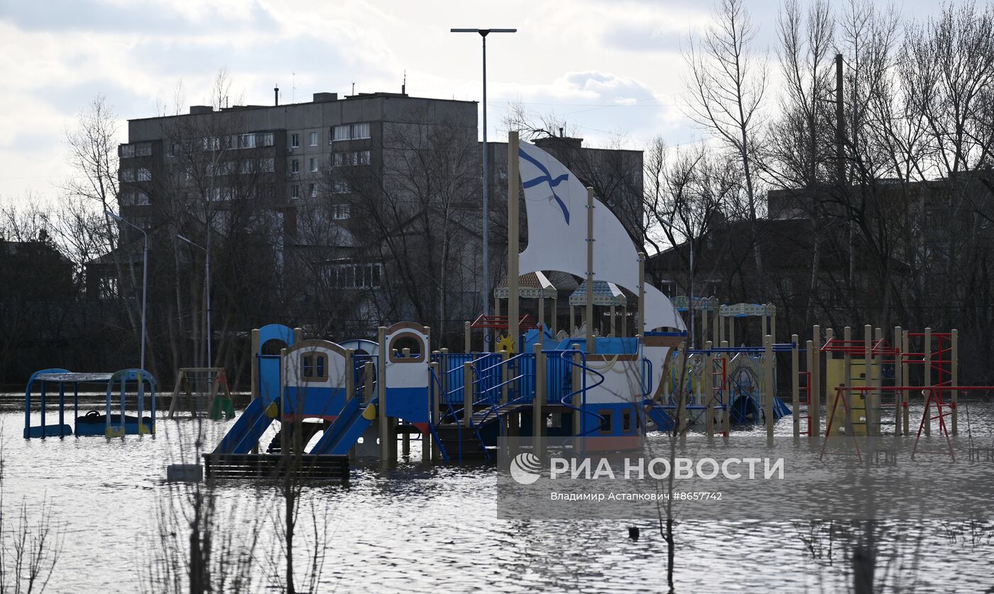 Последствия прорыва дамбы в Орске