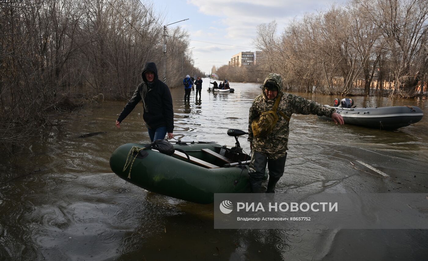 Последствия прорыва дамбы в Орске