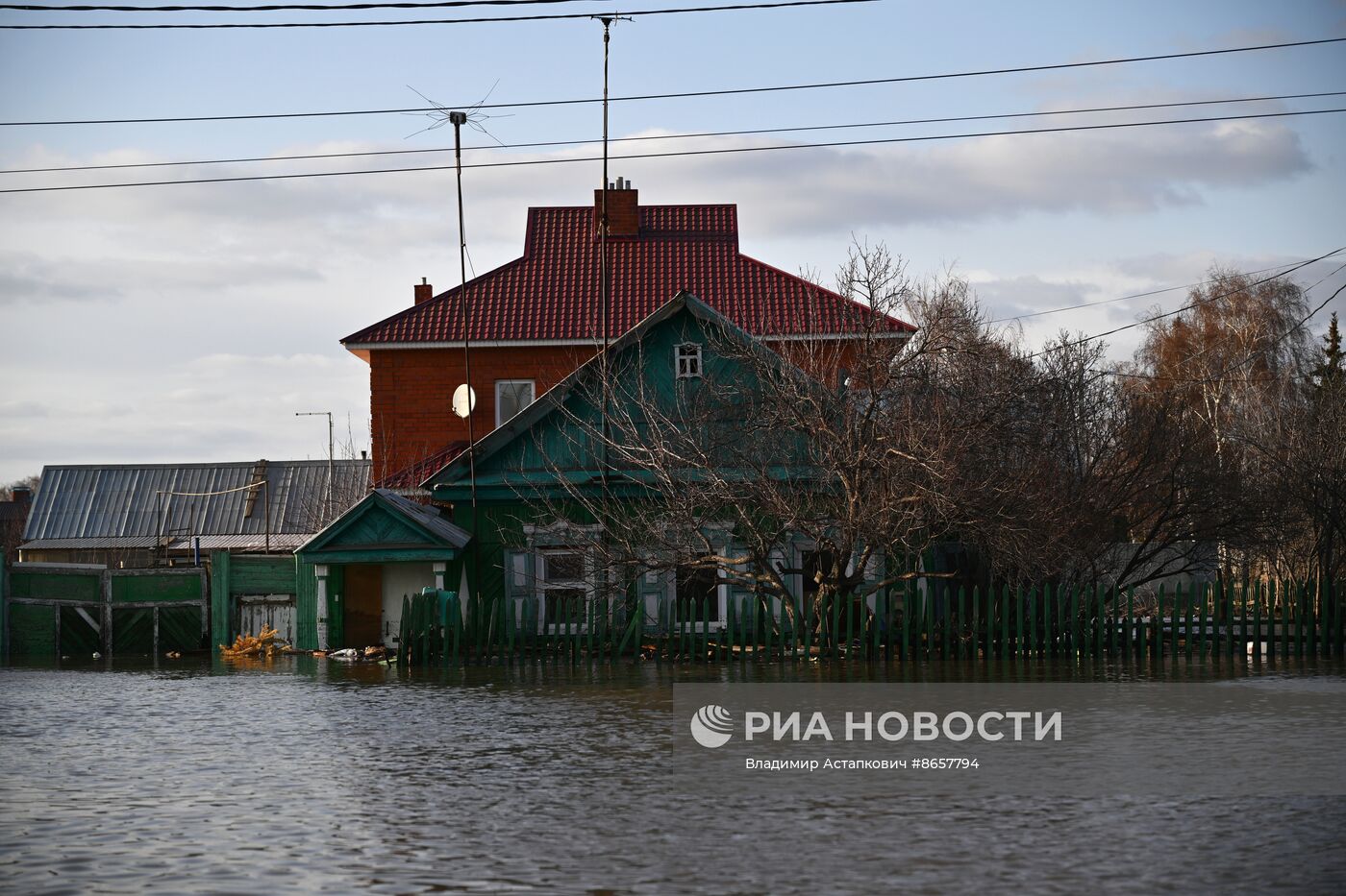 Последствия прорыва дамбы в Орске