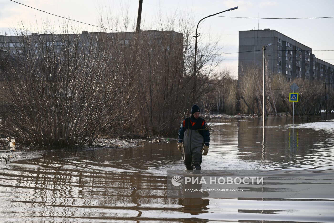 Последствия прорыва дамбы в Орске