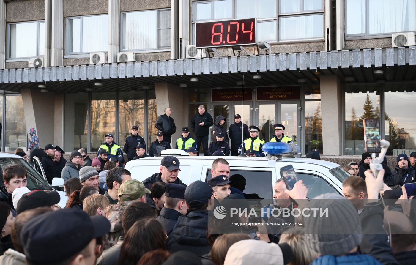 Последствия прорыва дамбы в Орске